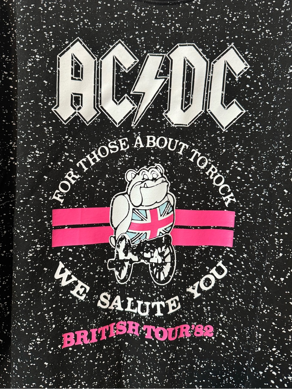 AC/DC British Tour 82 Graphic Sweatshirt M Black Splatter Rock Band Pullover - Picture 3 of 5